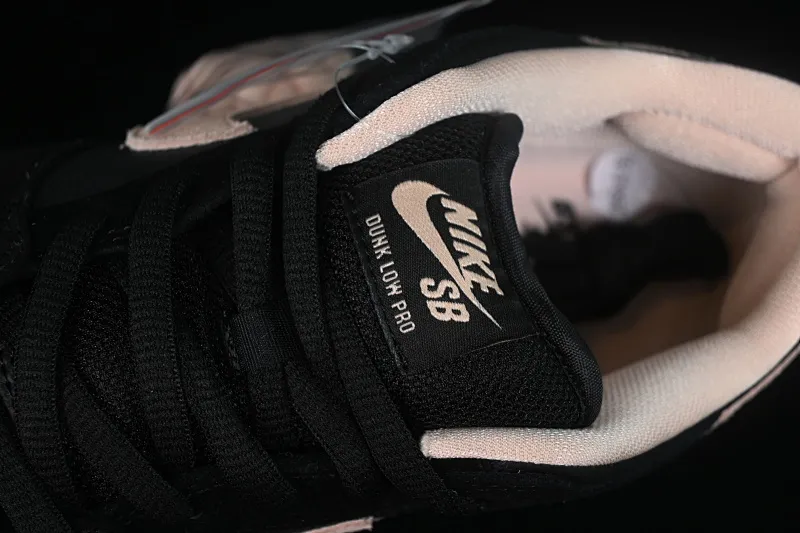 All categories Nk SB Dunk series Nk SB Dunk Low low-top sneakers K version Nk SB Dunk Low black and pink color SB dunk series low-top casual sports skateboard shoes BQ6817-003